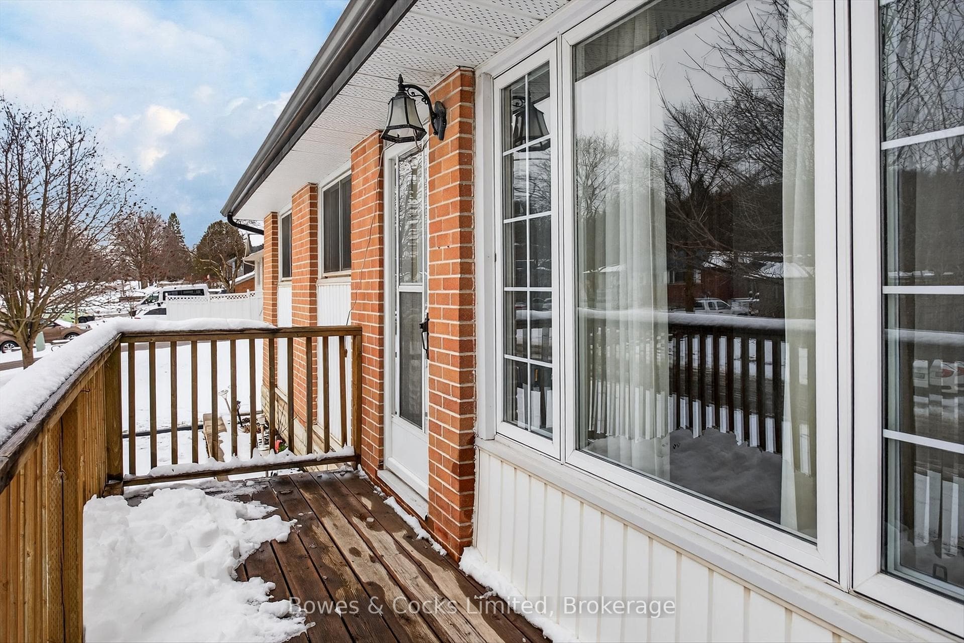 716 Otonabee Drive photo 3