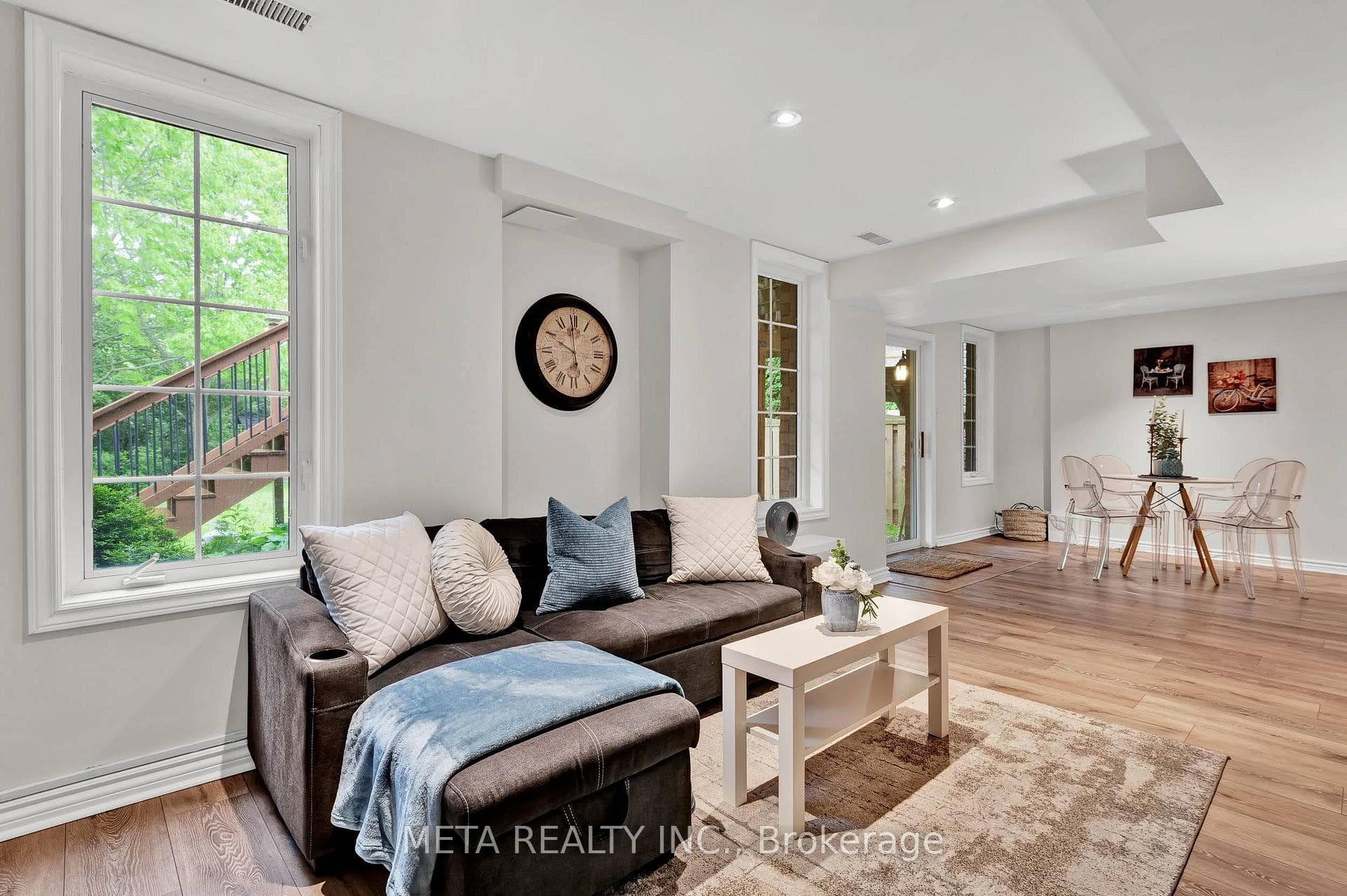 25 Hulley Crescent photo 33