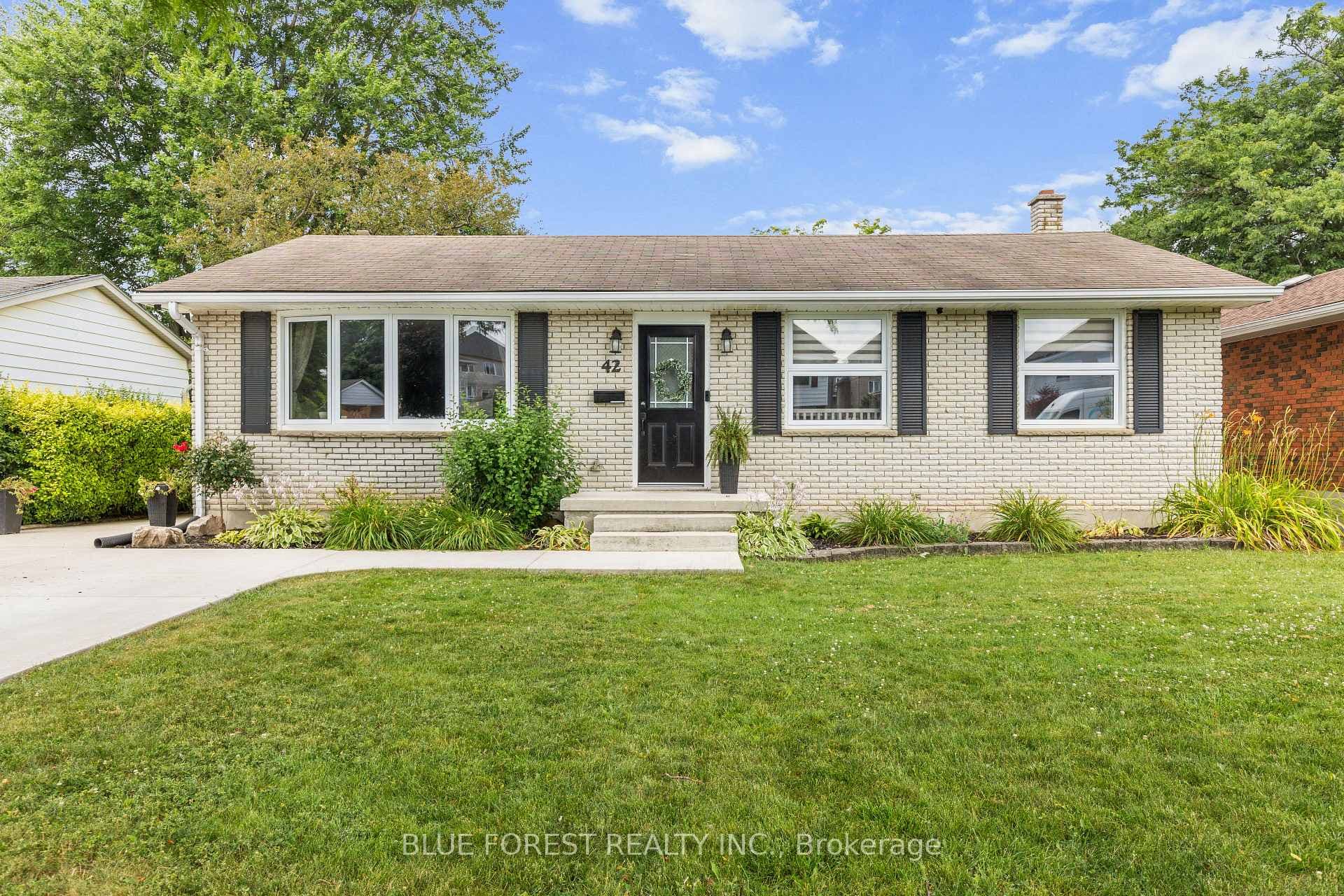42 Dunwich Drive photo 1