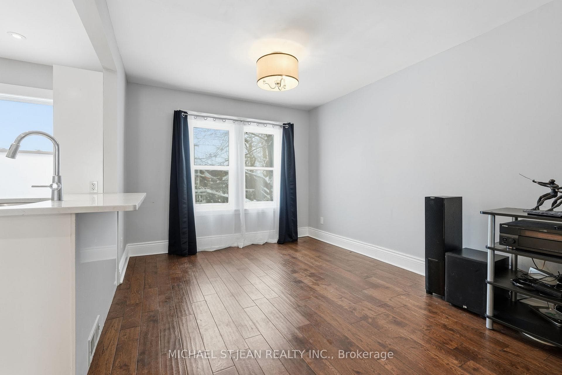 34 Balsam Avenue photo 11
