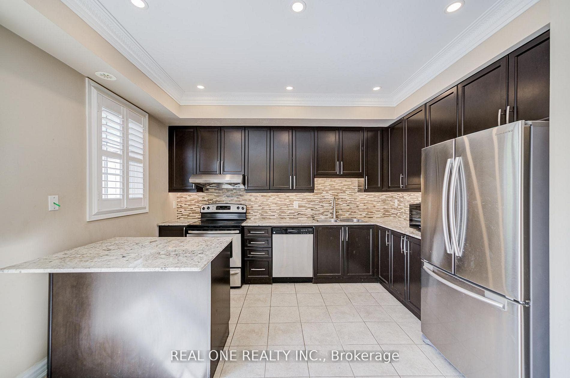 9 Ruskov Lane Unit Upper photo 11
