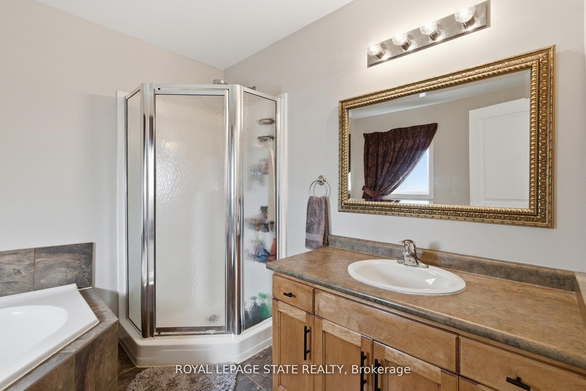 84 Duncairn Crescent photo 30