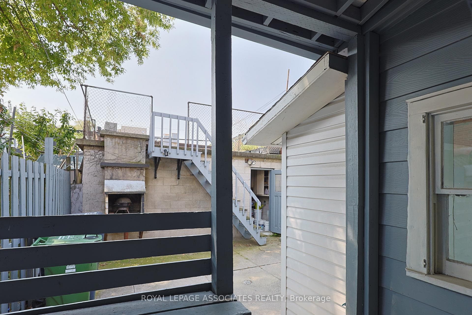 140 Brownville Avenue photo 16