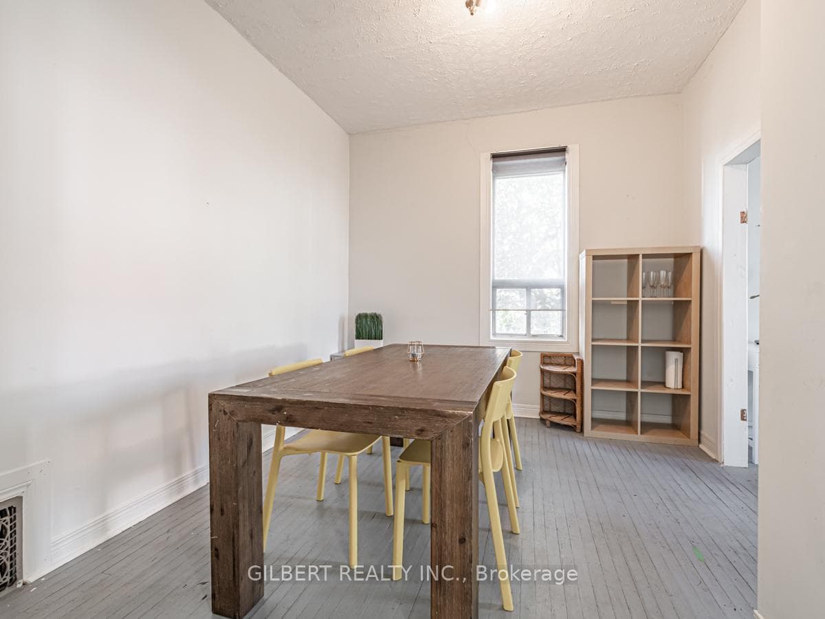 78 gladstone Avenue photo 8
