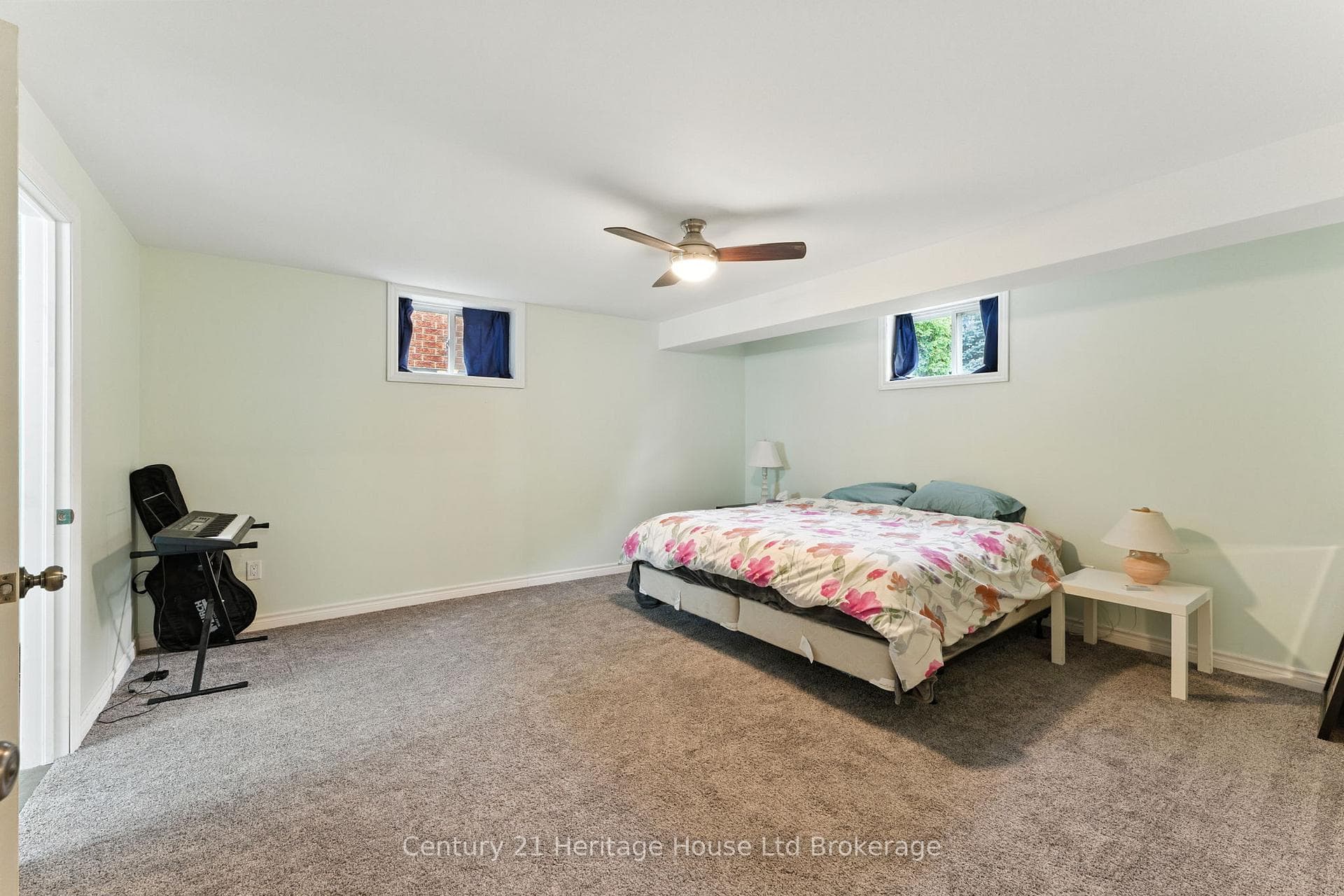 107 Applewood Street photo 33