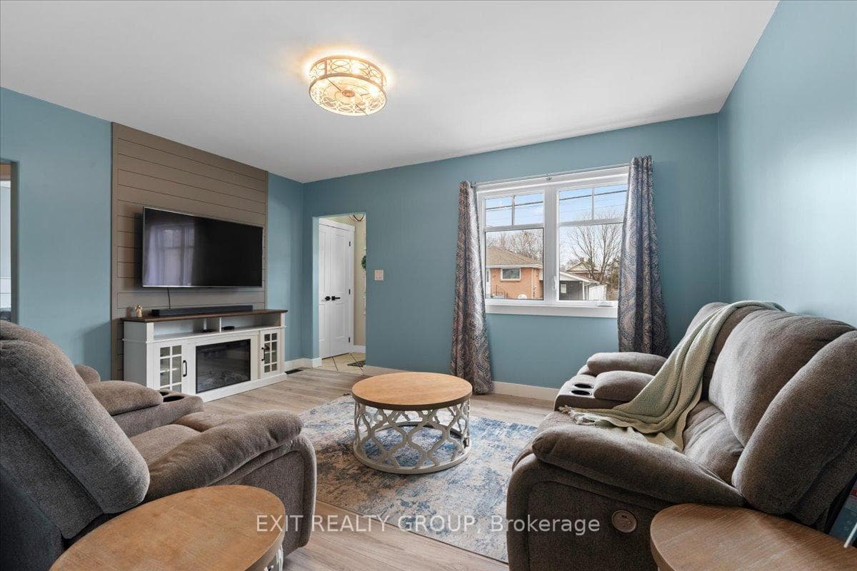 58 Sinclair Street photo 8