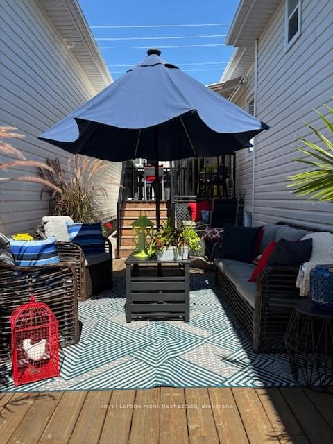 879 Kerr Street photo 48