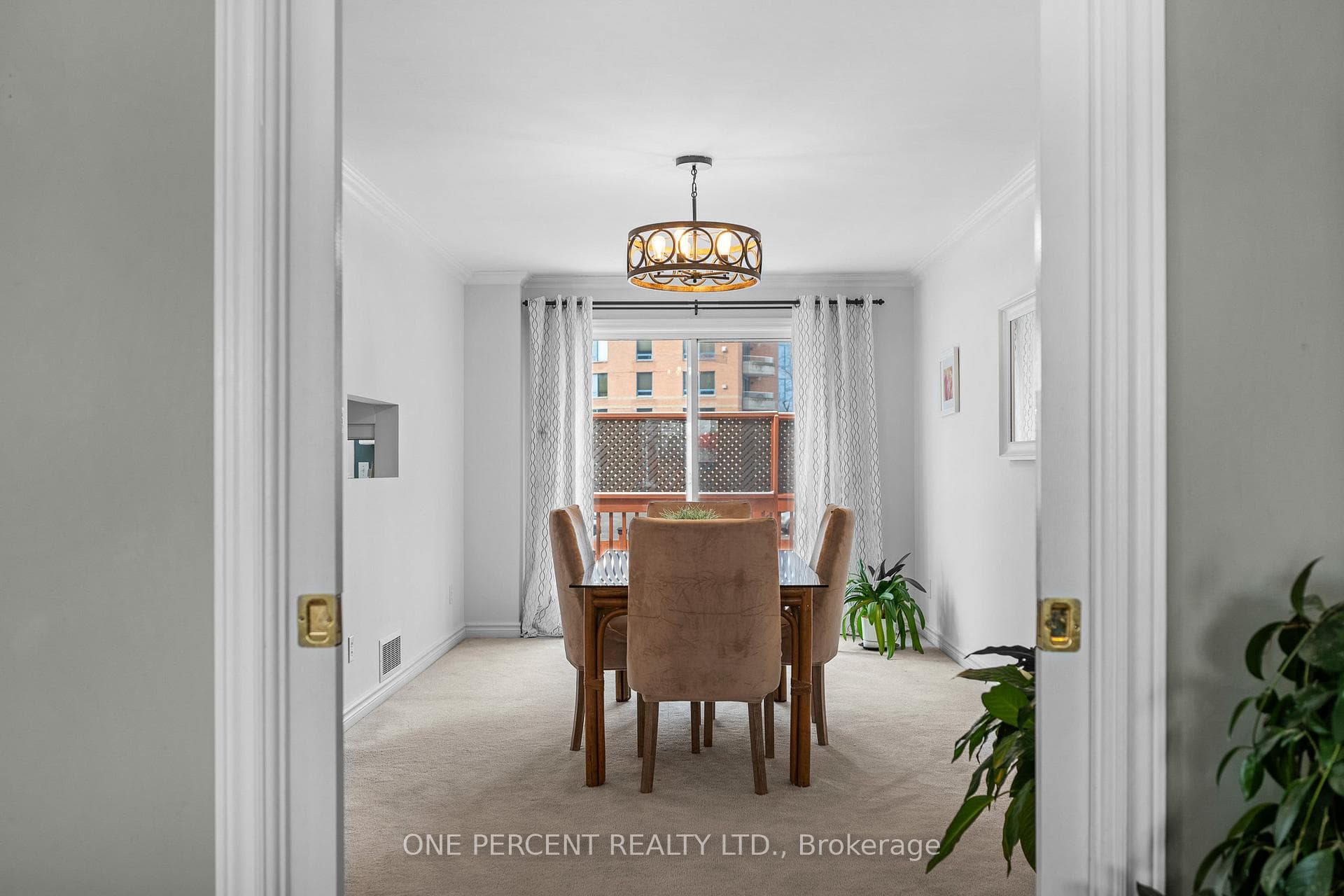30 Maplehurst Avenue photo 17
