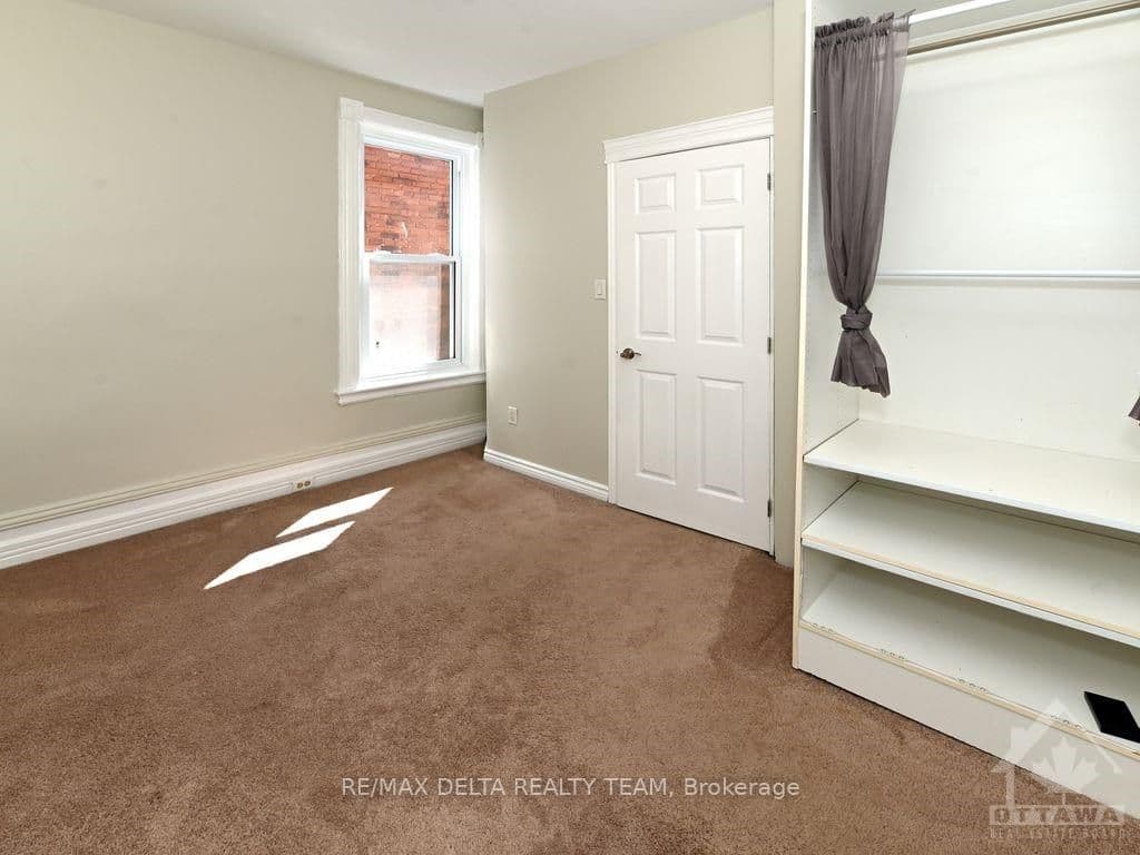 357 BRONSON Avenue photo 9