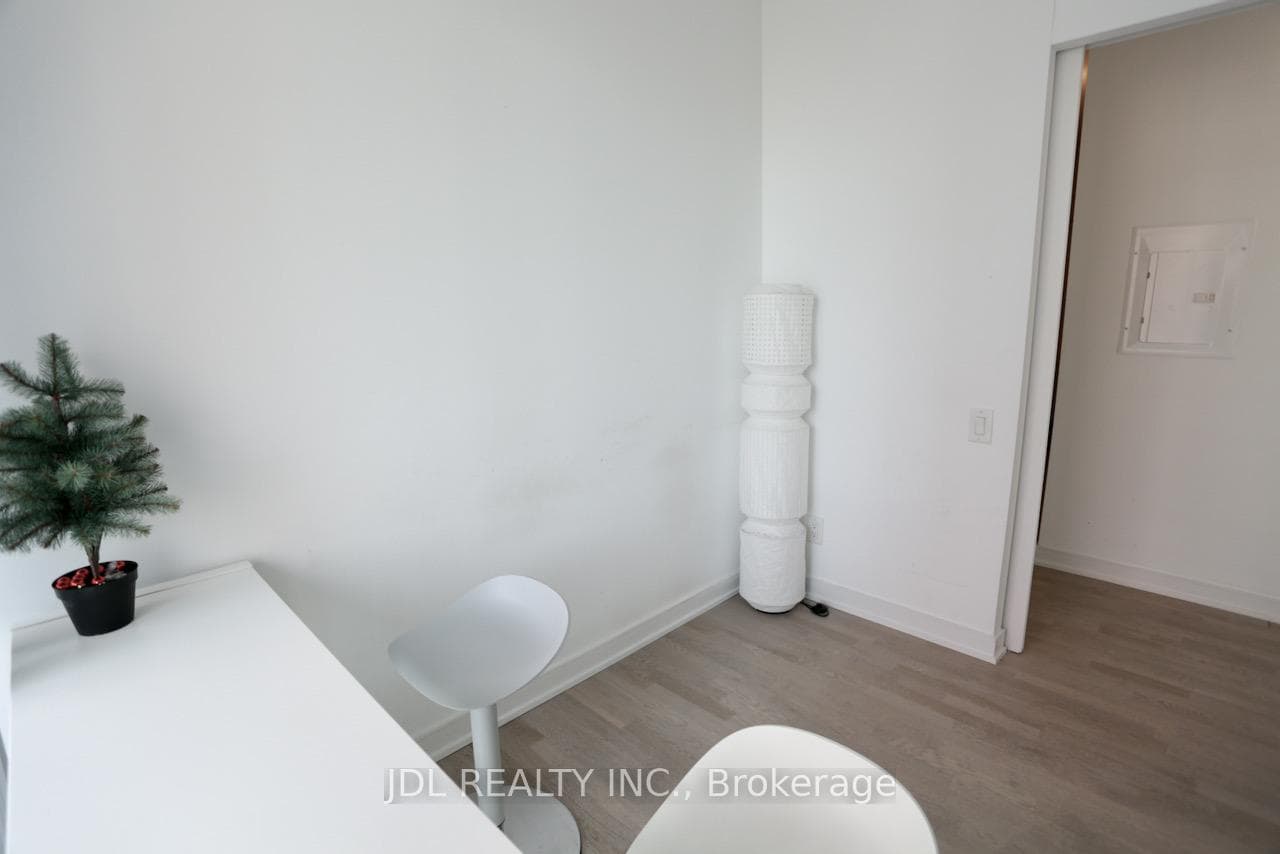 57 St Joseph Street Unit 2010 photo 8