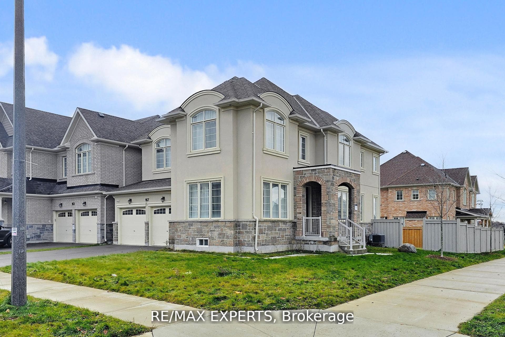 167 Frederick Pearson Street photo 2