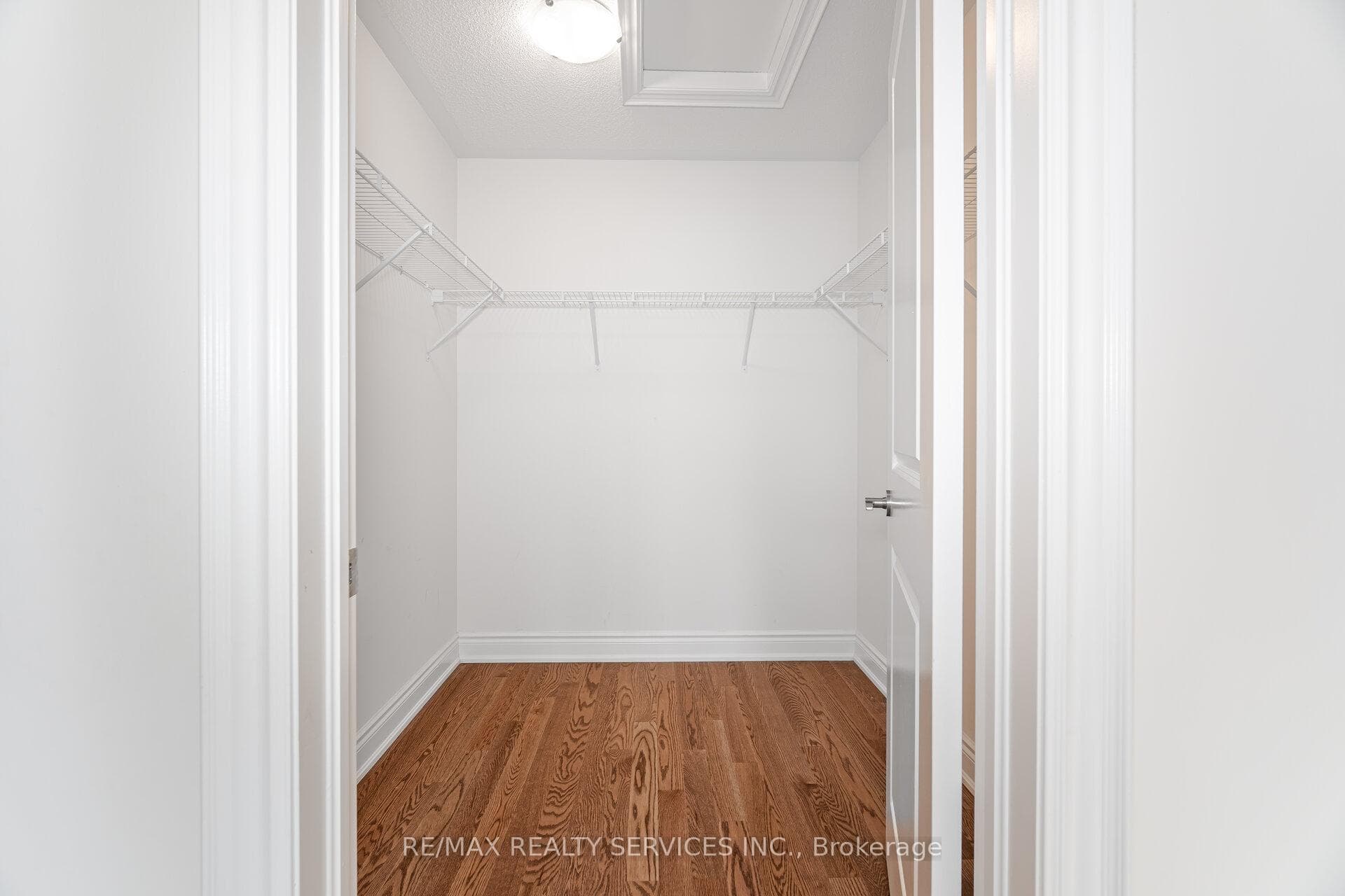 83 Bermondsey Way photo 24