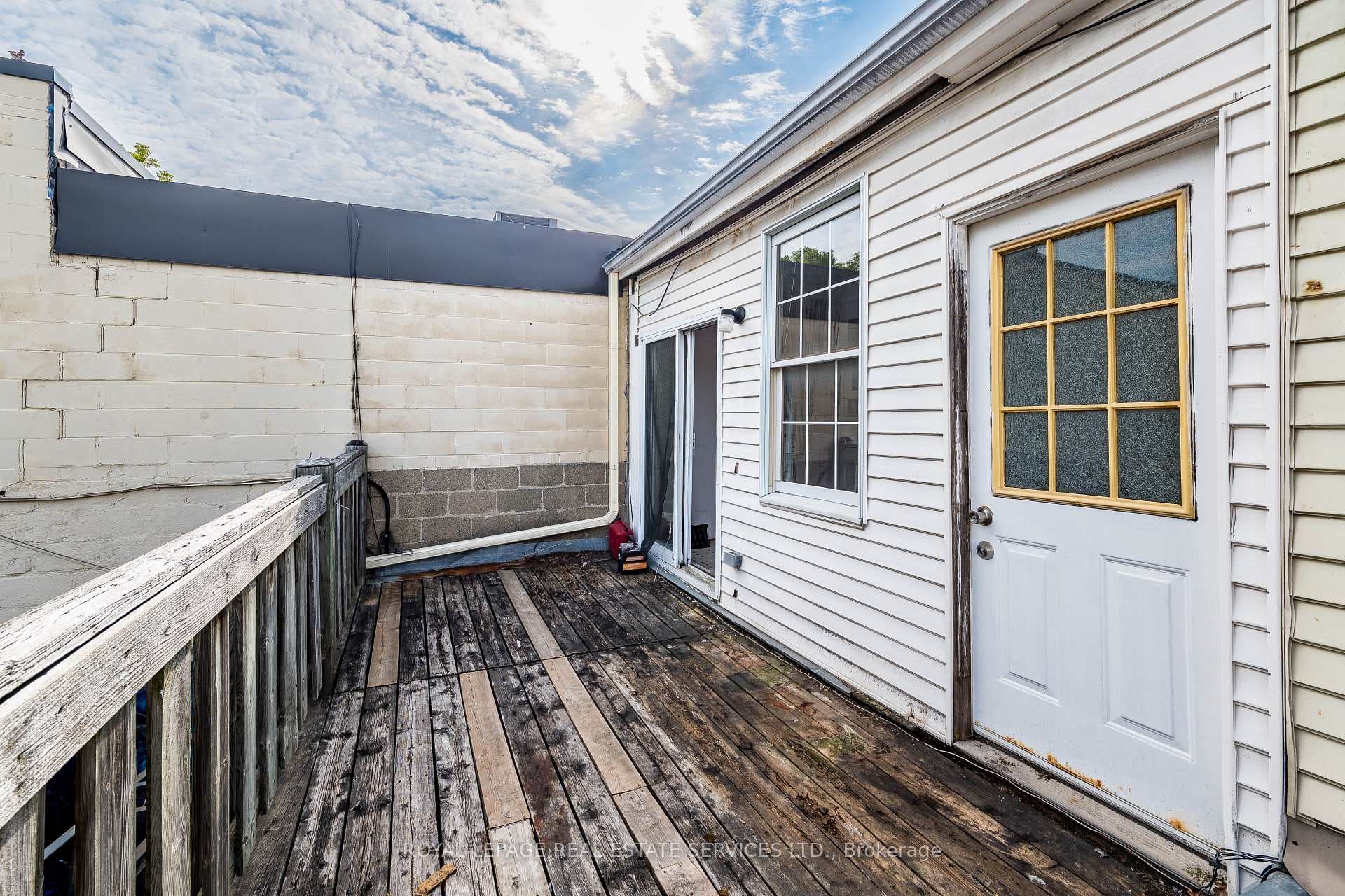 2340 Bloor Street photo 15