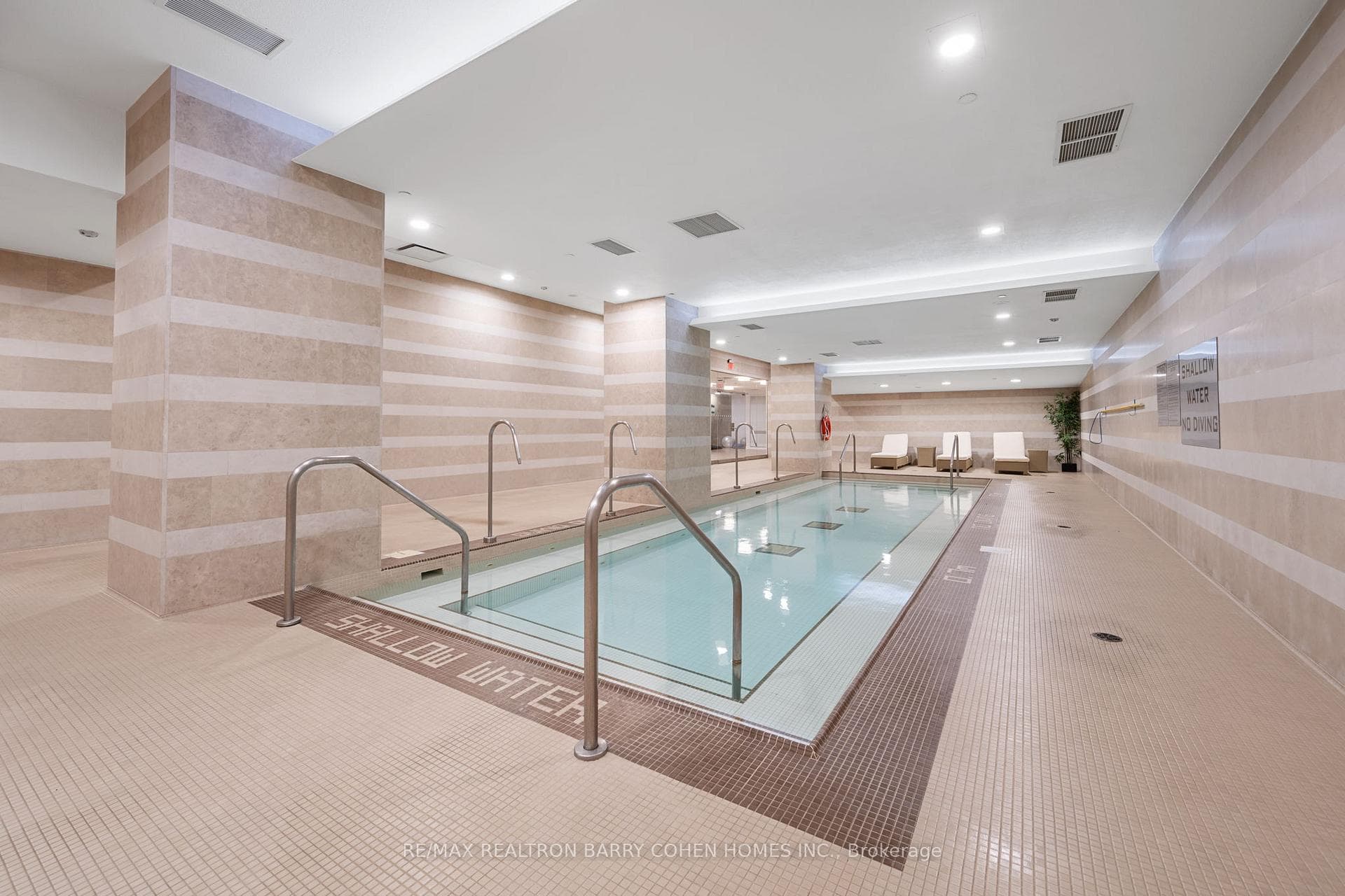 70 Roehampton Avenue Unit 1414 photo 32
