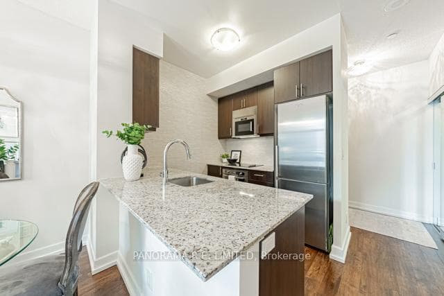 2 Eva Road Unit 121 photo 4