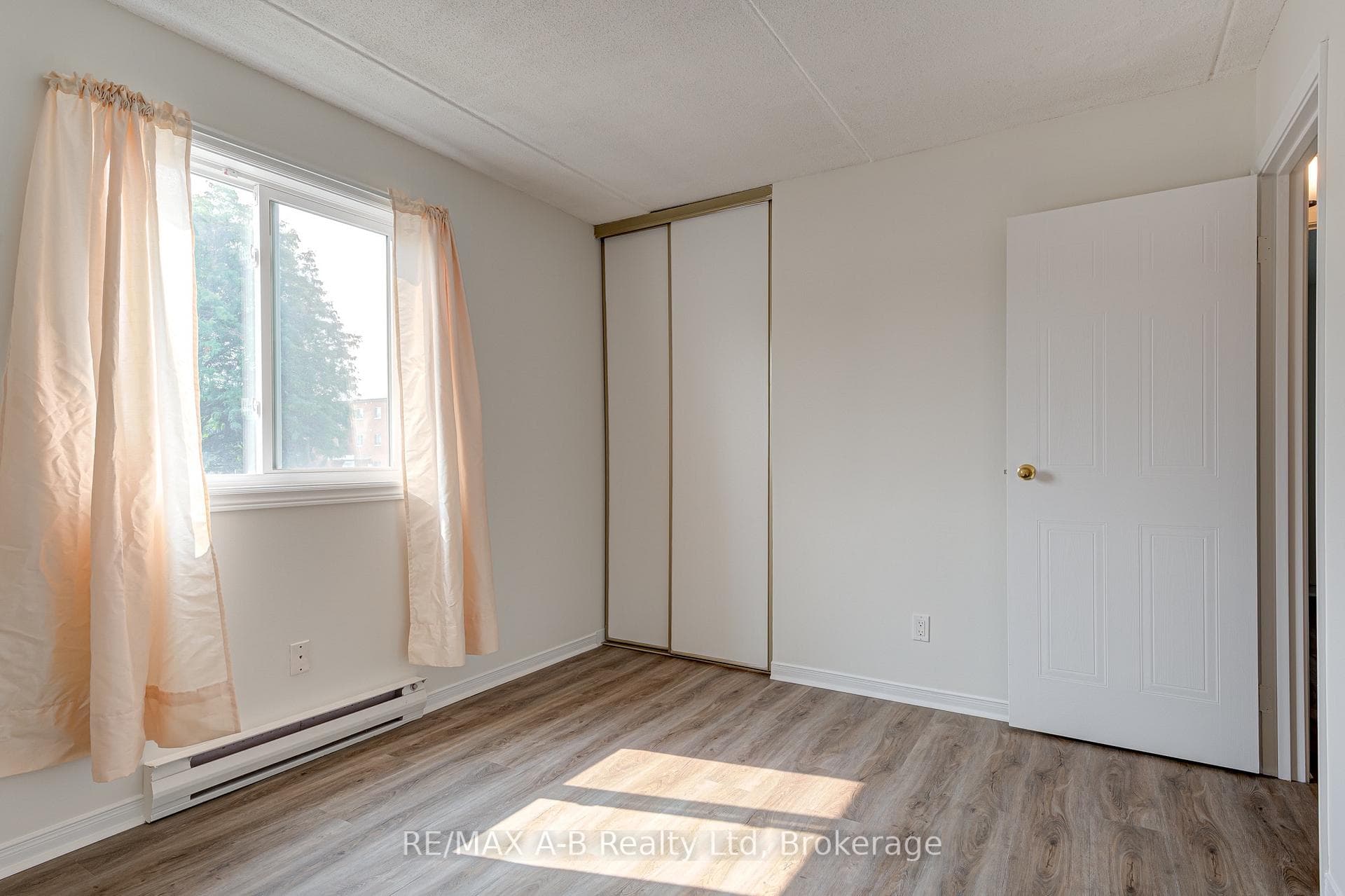 50 Campbell Court Unit 106 photo 20