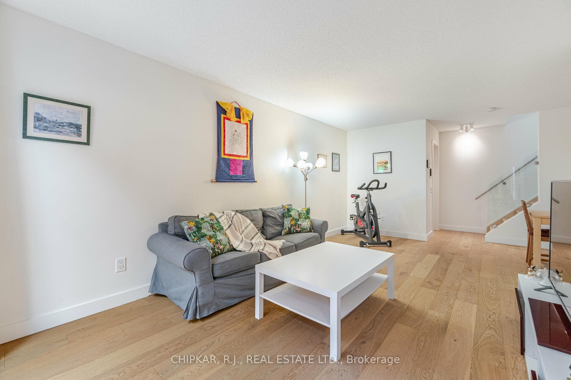 900 Steeles Avenue Unit 407 photo 5
