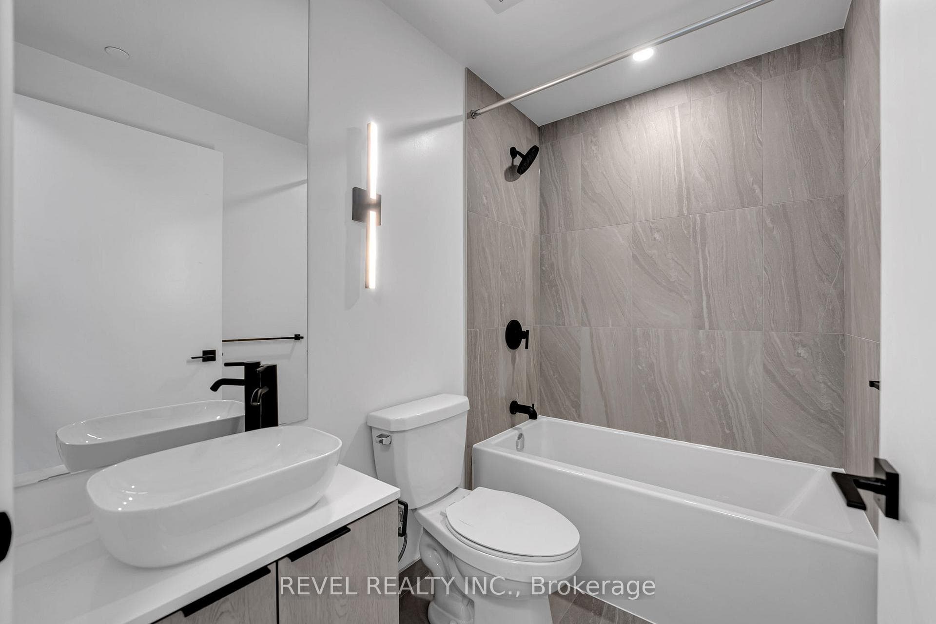 1185 Dupont Street Unit 1410 photo 13
