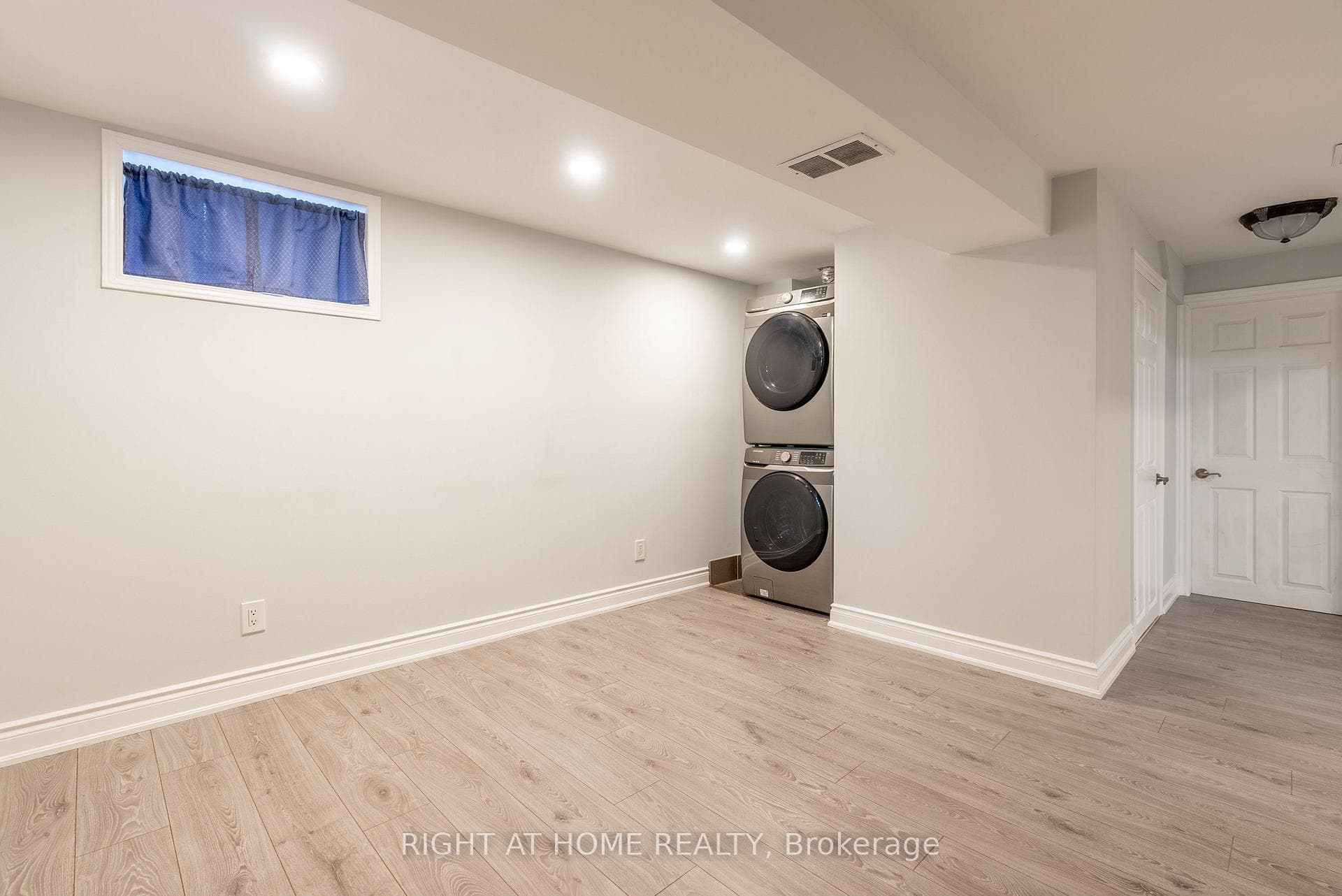 214 Kenilworth Avenue Unit Basement photo 13