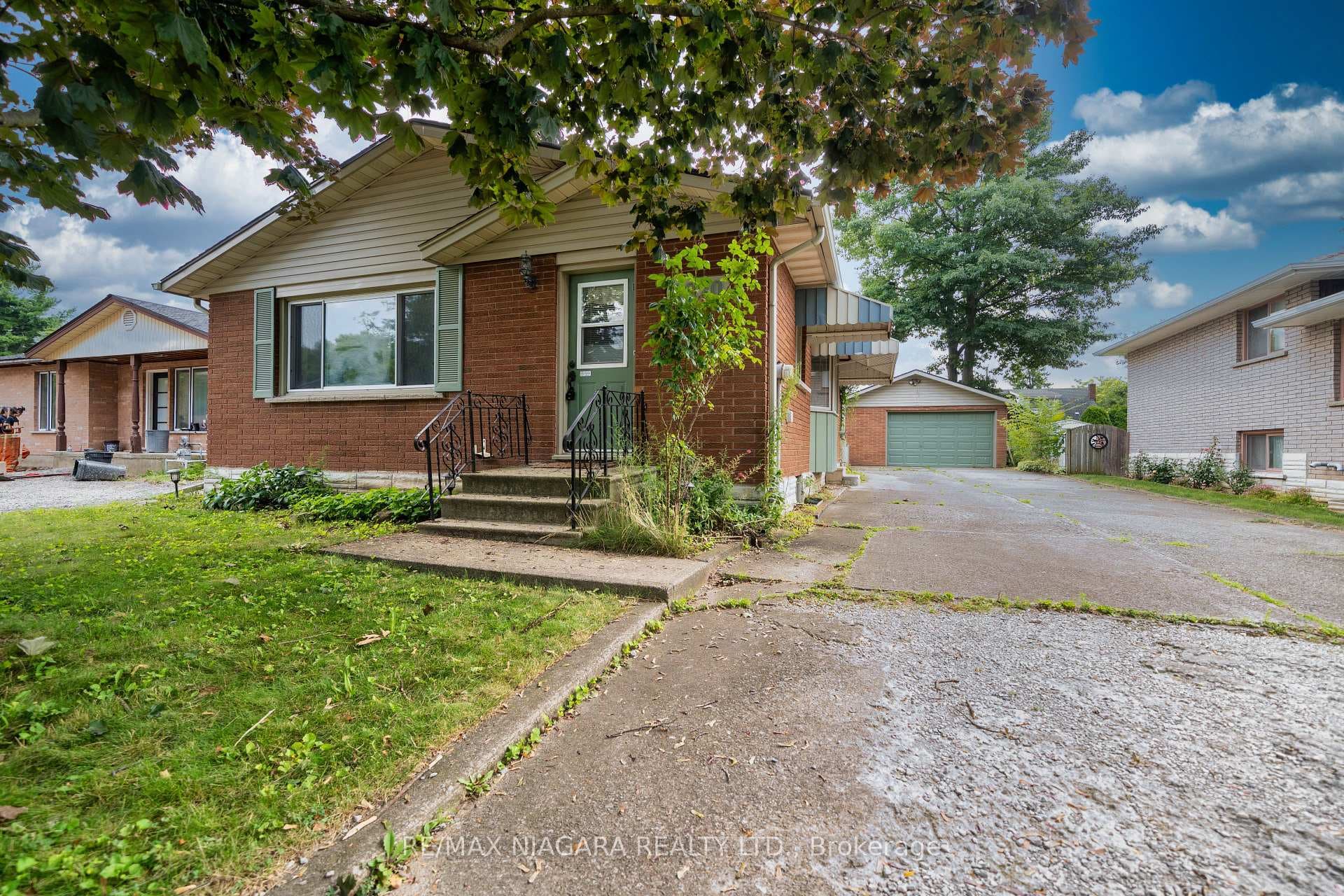 6820 Wilinger Street photo 1