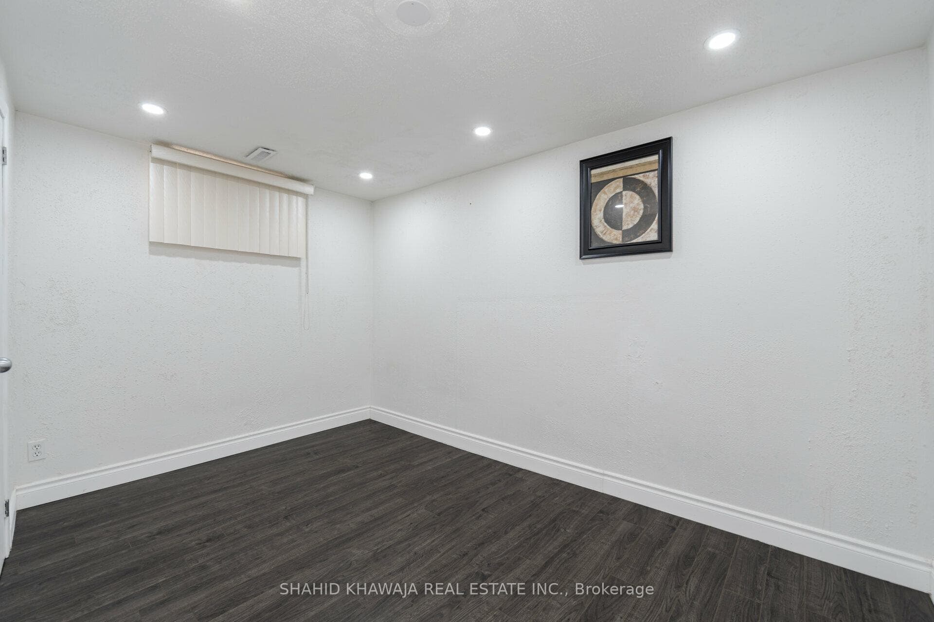 1624 Burnside Drive photo 34