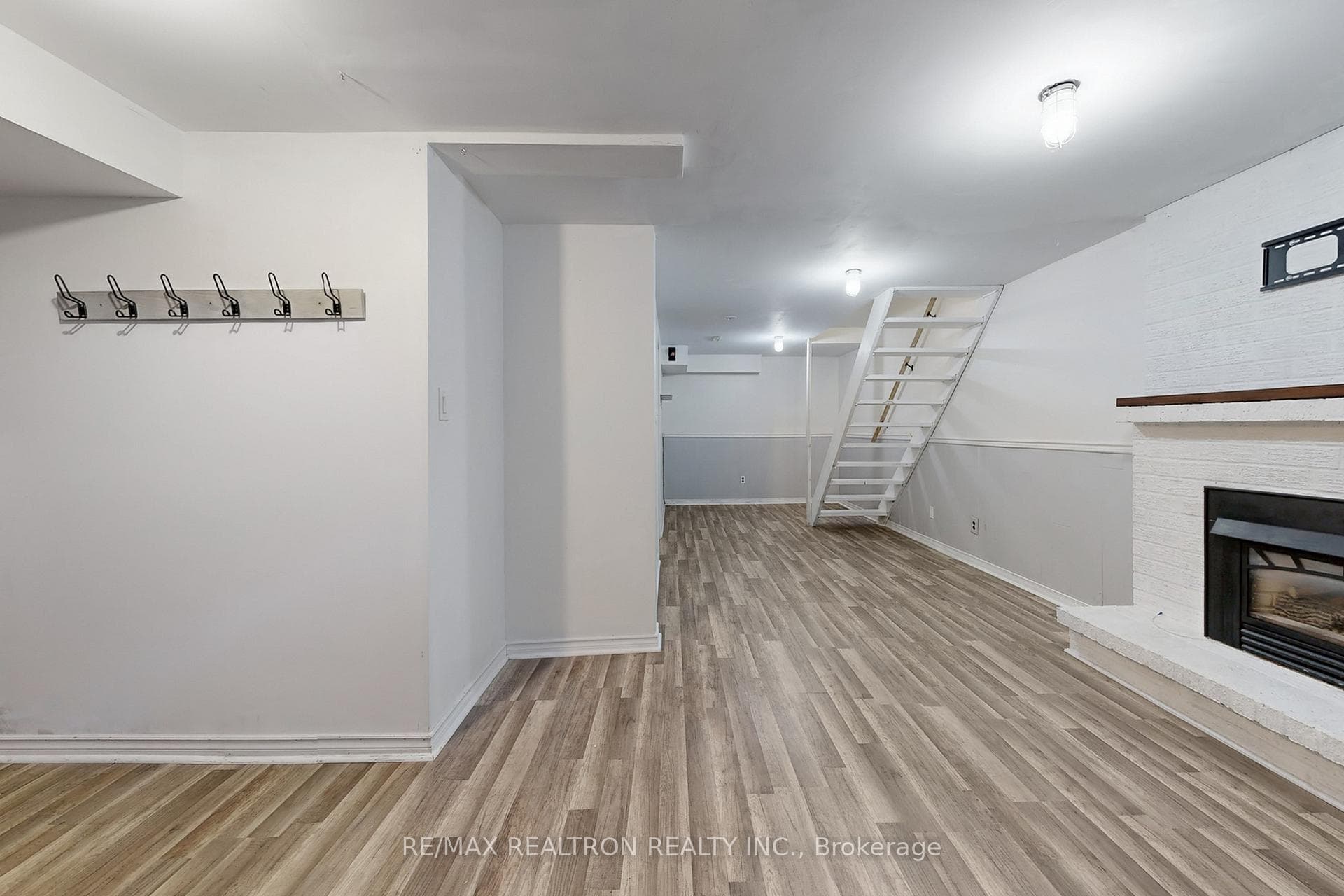 74 Trothen Circle photo 38