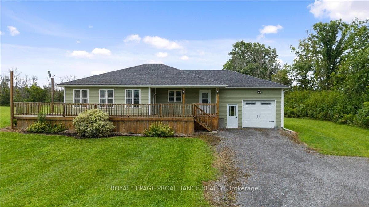 556 Water Road photo 1