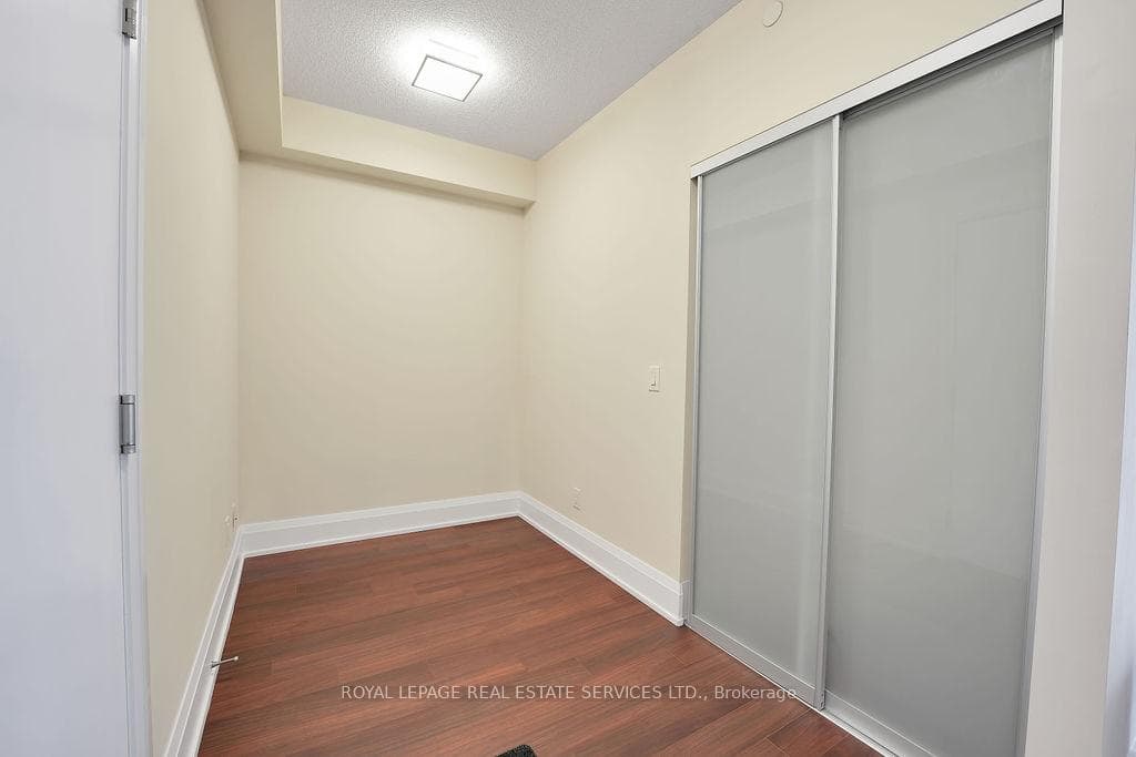 120 Harrison Garden Boulevard Unit 1101 photo 7