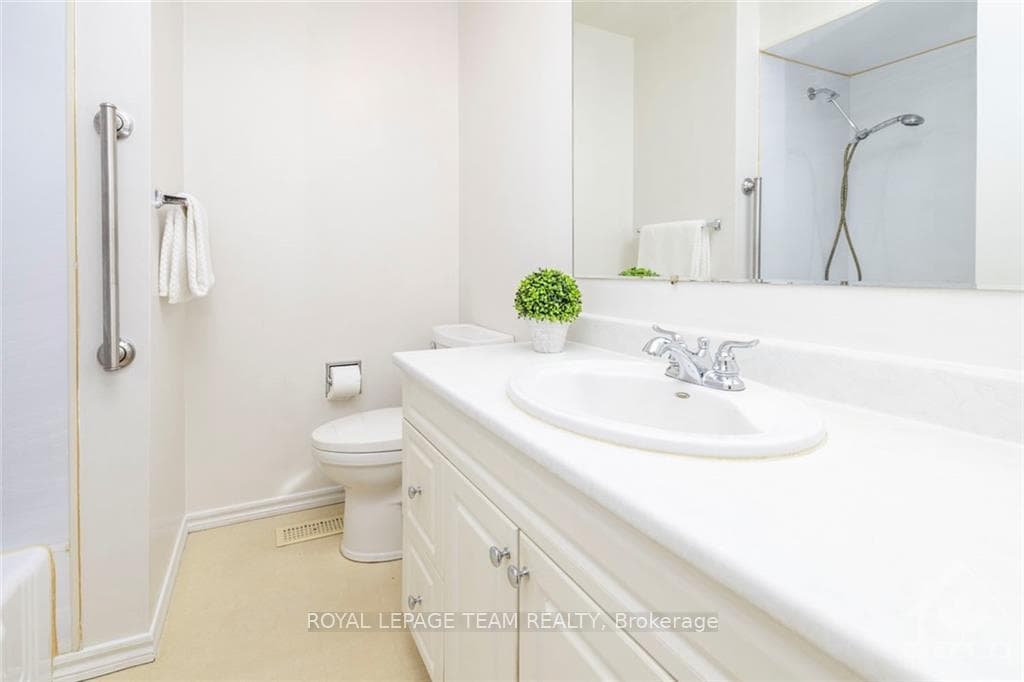 7 REDFIELD Avenue photo 19