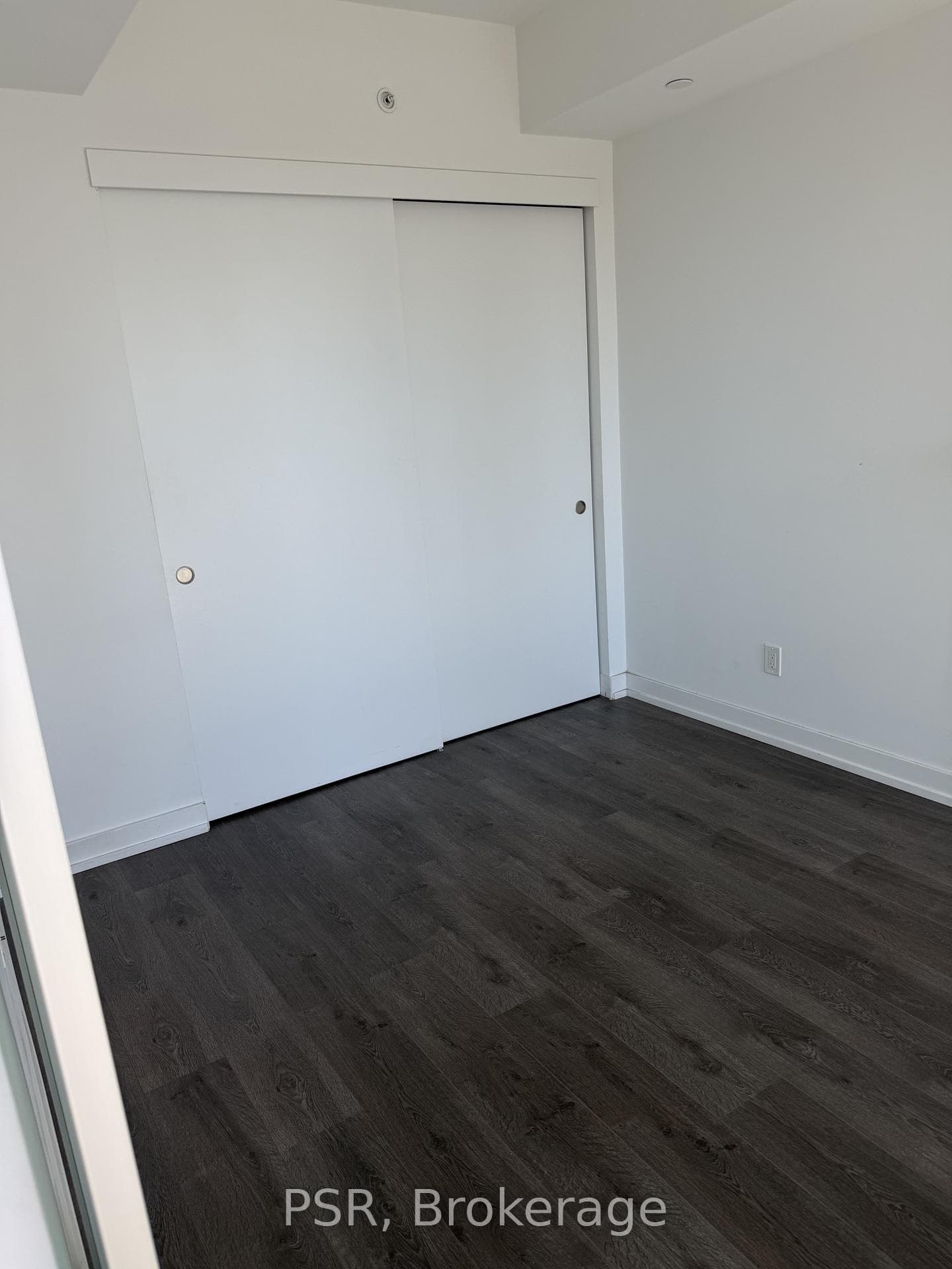 161 Roehampton Avenue Unit 2712 photo 17