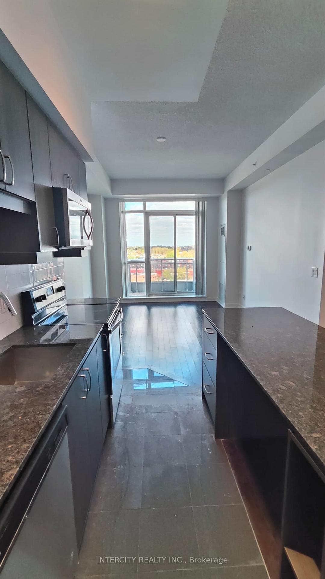 9205 Yonge Street Unit 804 photo 6