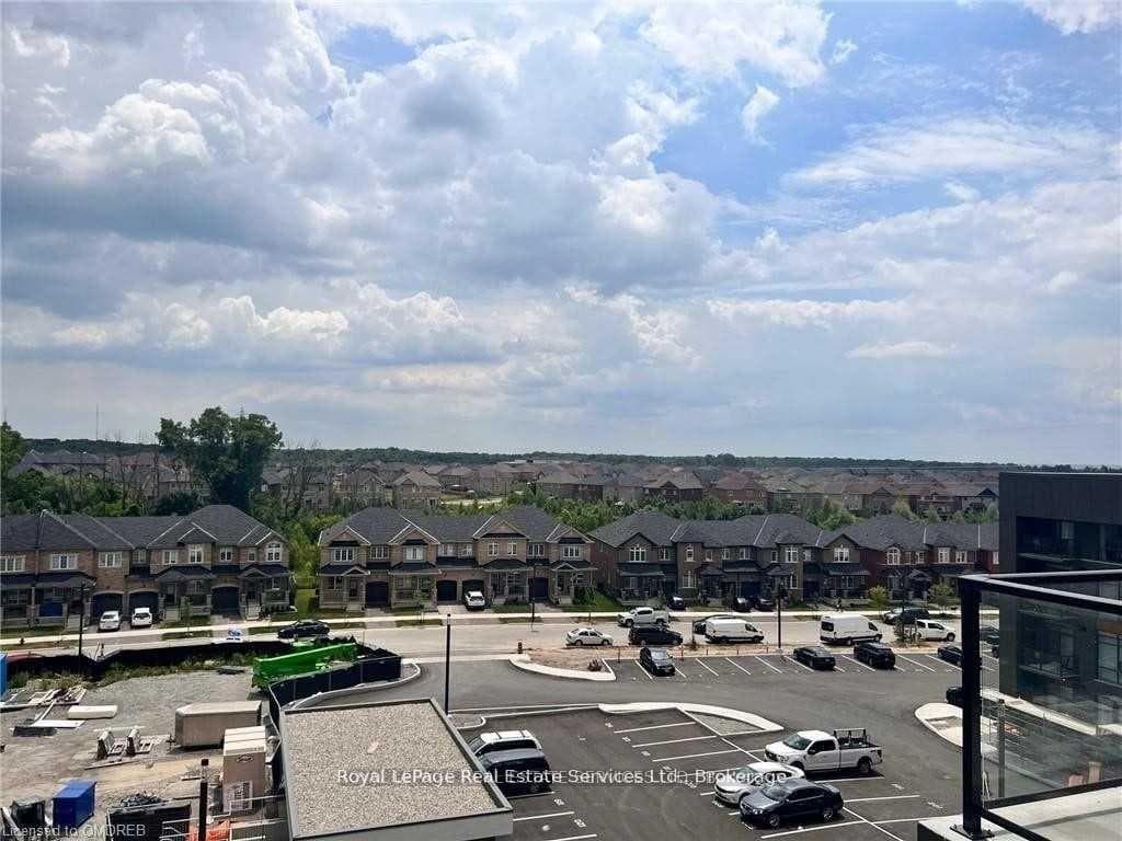 450 Dundas Street Unit 513 photo 8