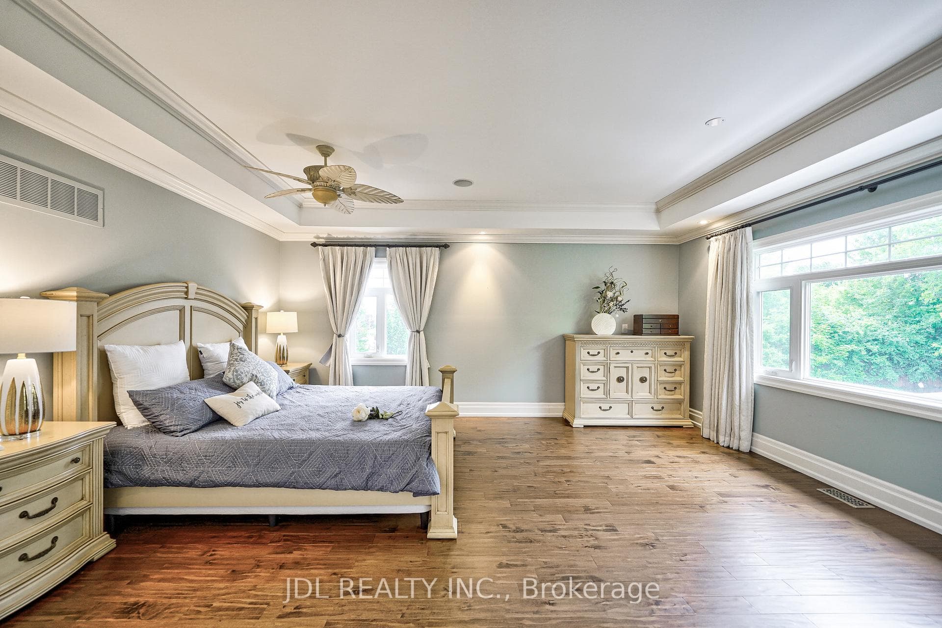 454 Valley Drive photo 26