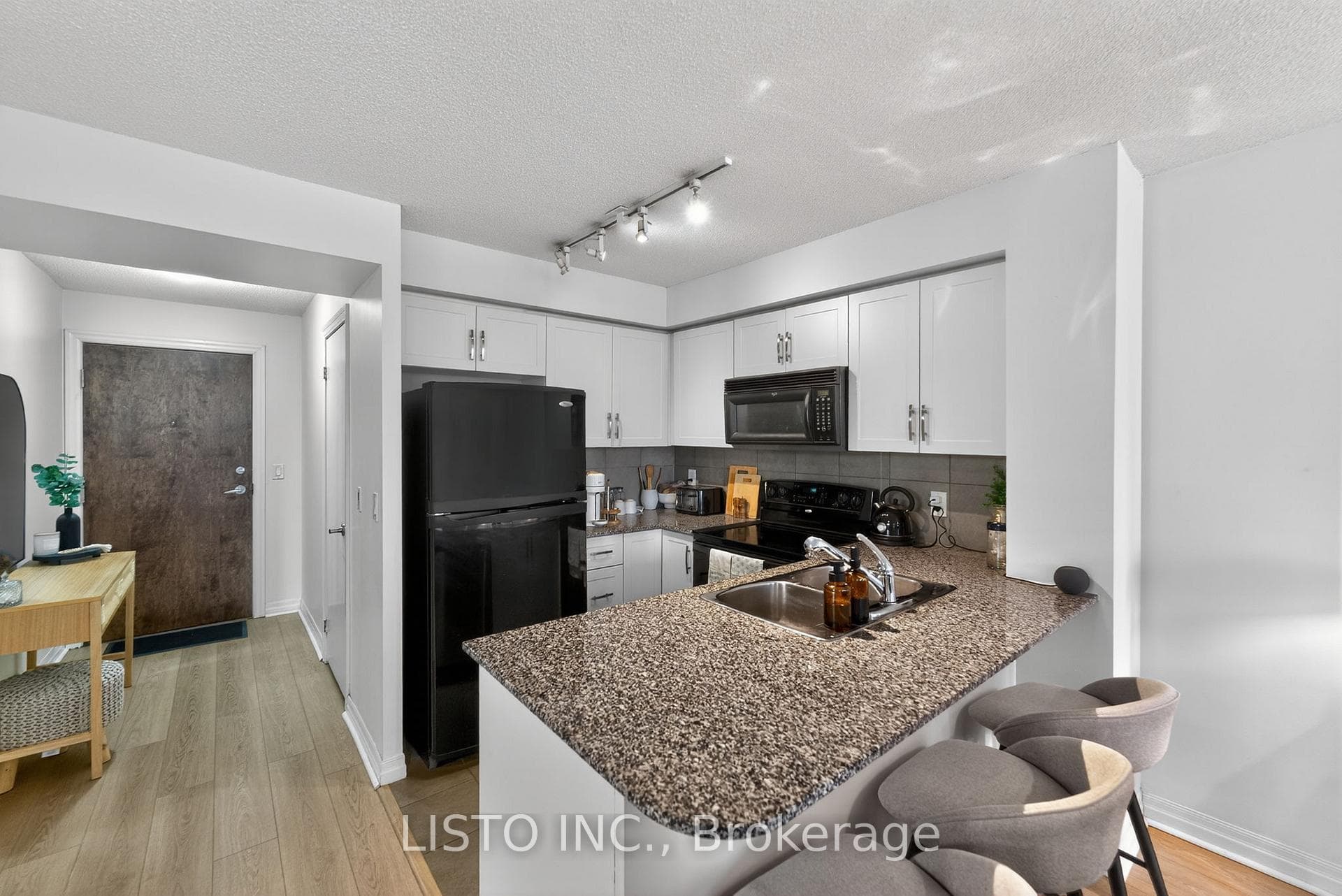 16 Yonge Street Unit 1013 photo 5