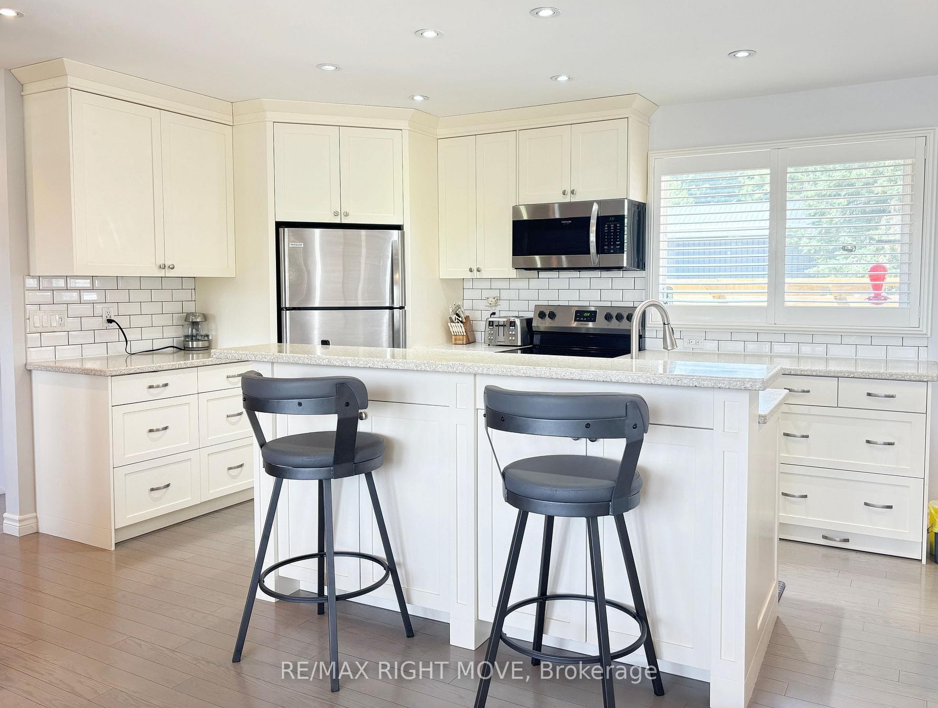 Island with additional storage & lower drawers