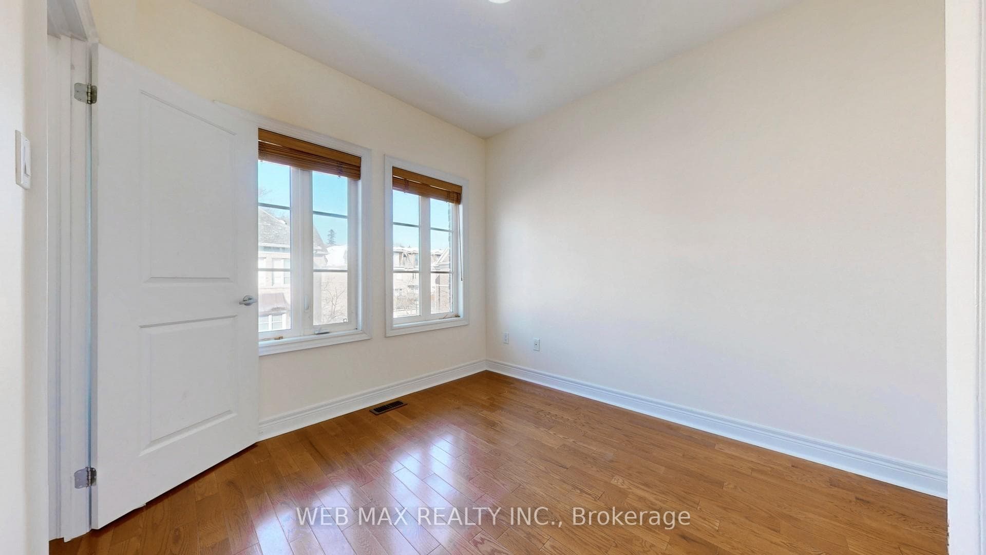 39 Furrow Lane photo 31