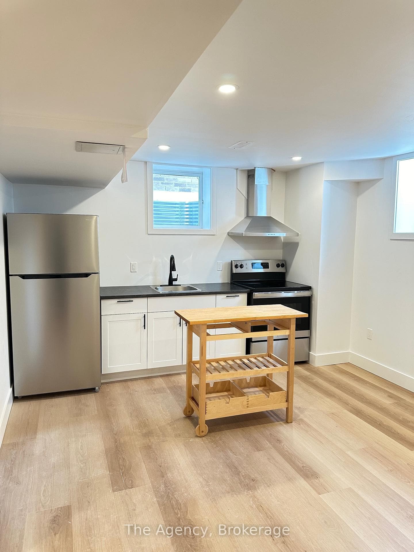 671 Anishinaabe Drive photo 32