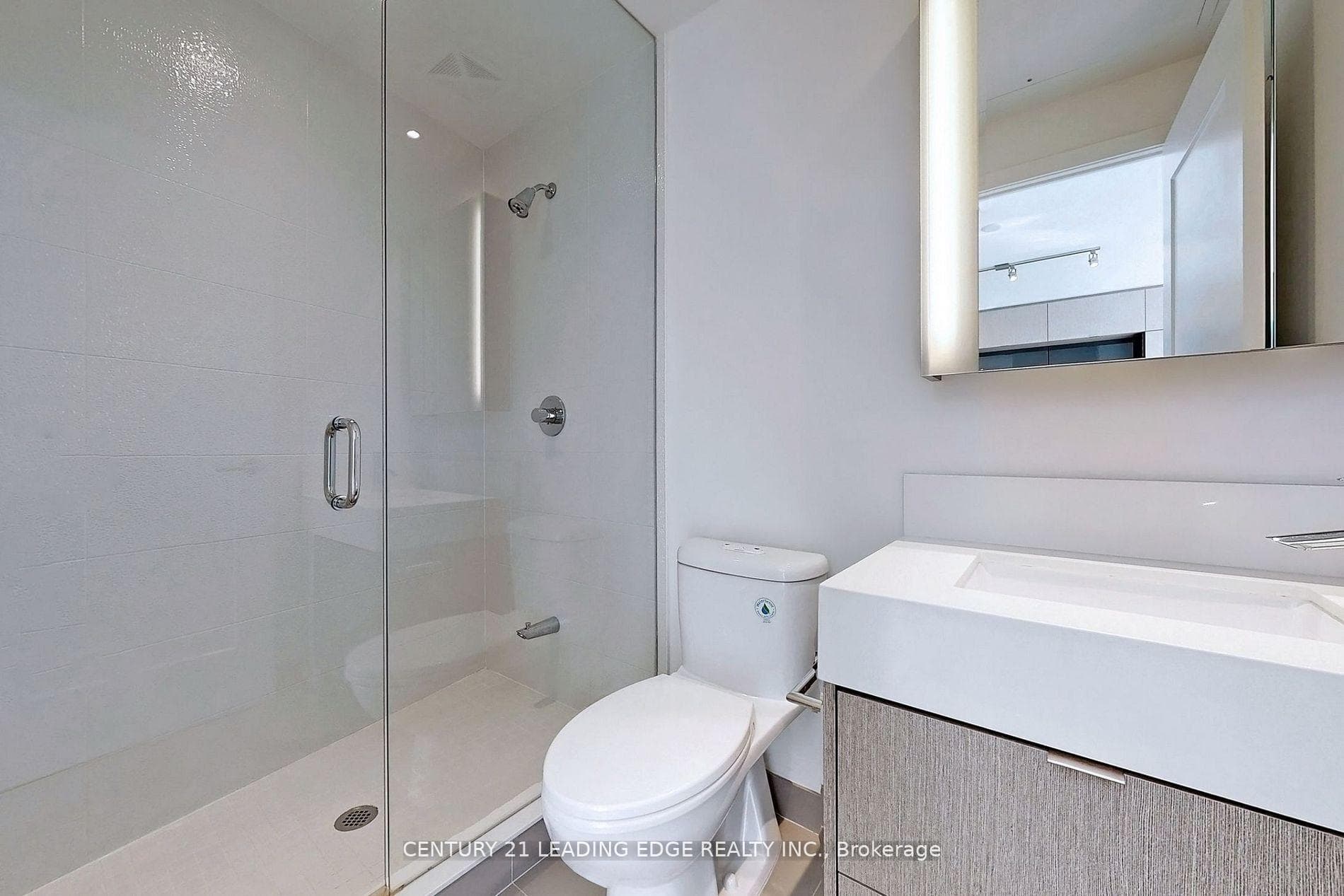 10 York Street Unit 5008 photo 18