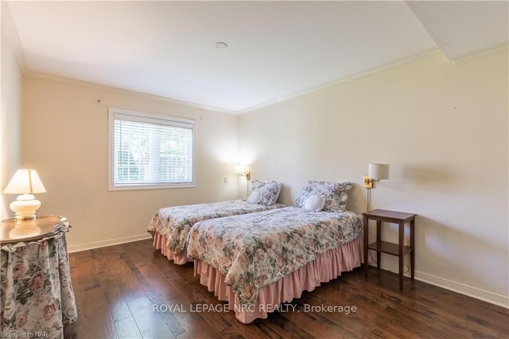 3433 FREDERICK Avenue photo 14