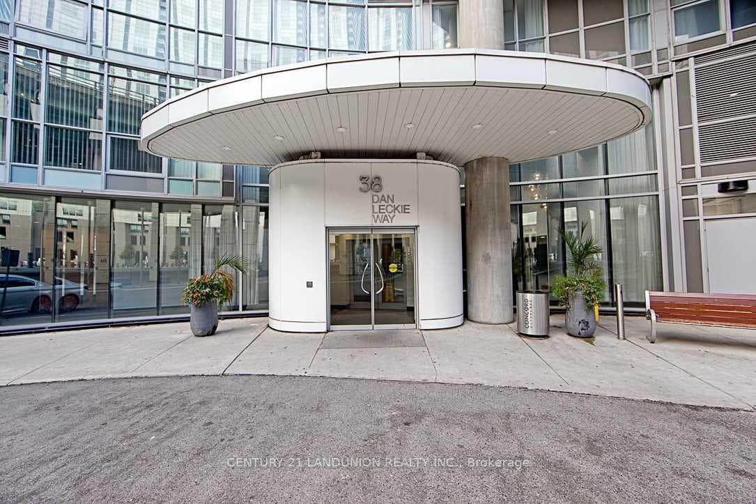 38 Dan Leckie Way Unit 1015 photo 2