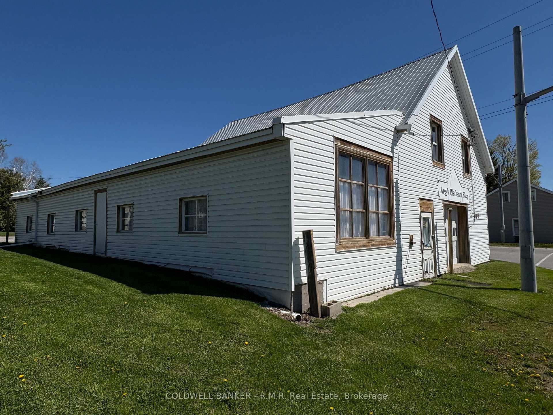 269 Glenarm Road photo 3