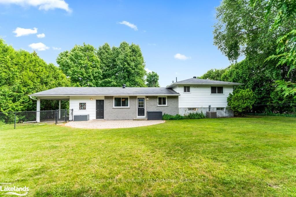 56 GOLDIE Drive photo 30