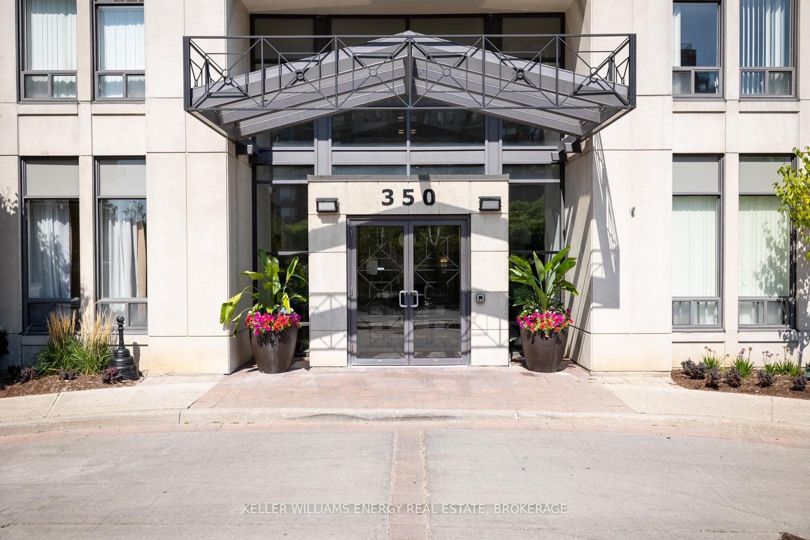 350 Red Maple Road Unit 1201 photo 1