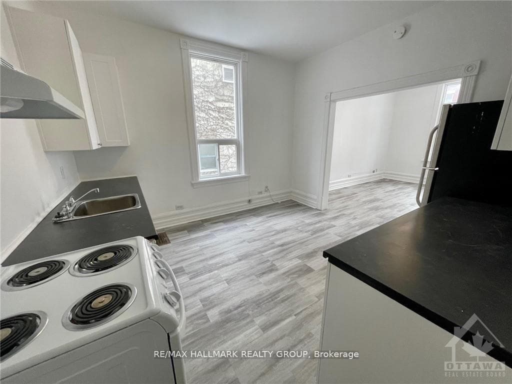 466 O'CONNOR Street Unit 1A photo 3