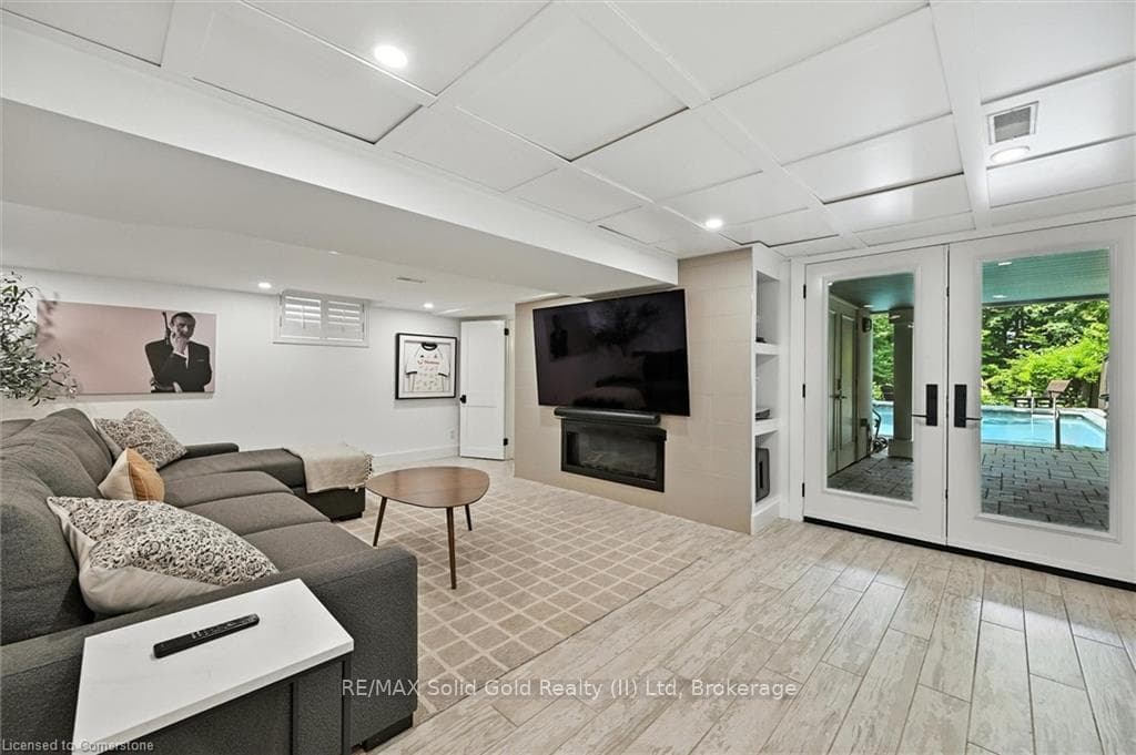 112 Chedoke Avenue photo 38