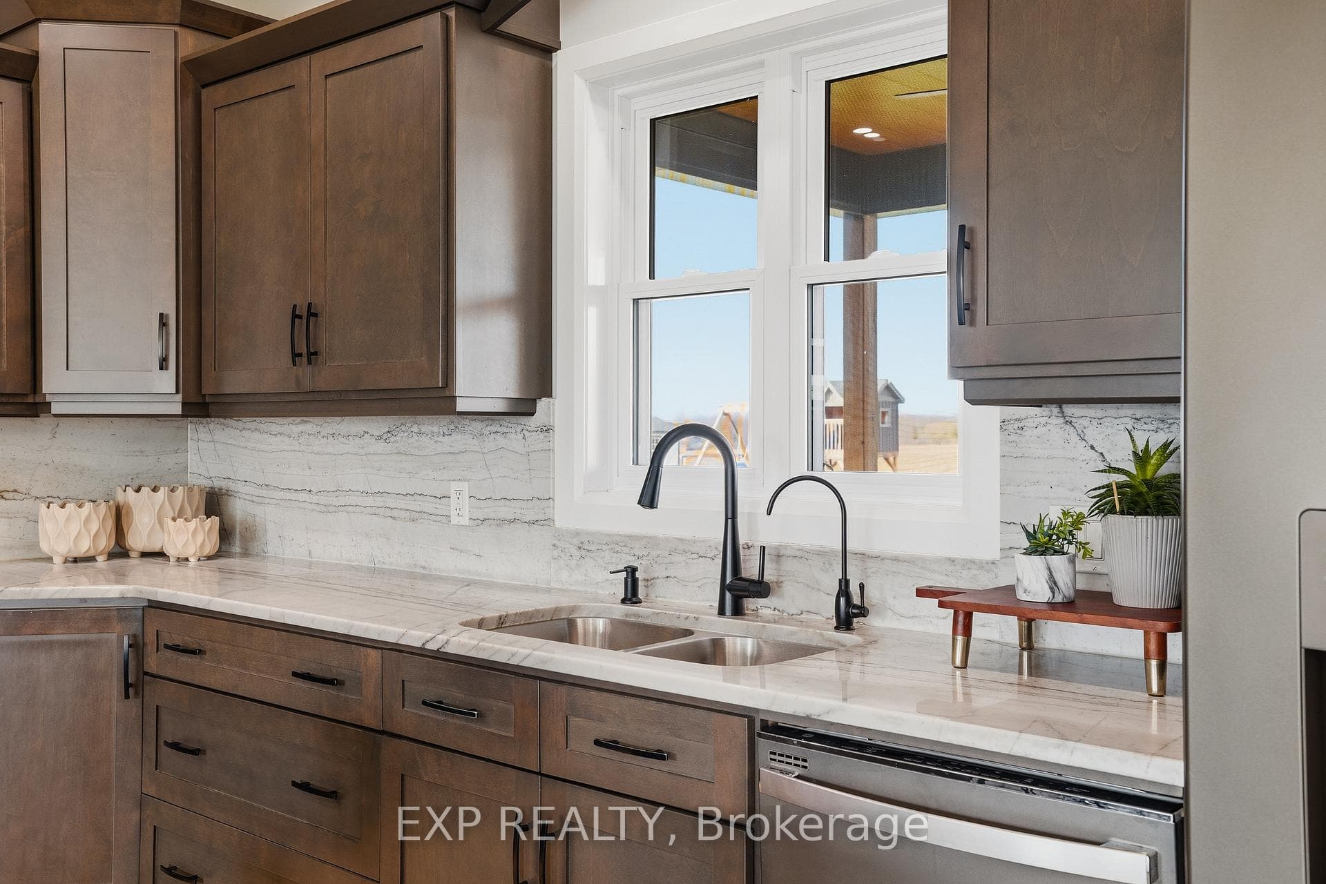 43830 Cranbrook Road photo 9