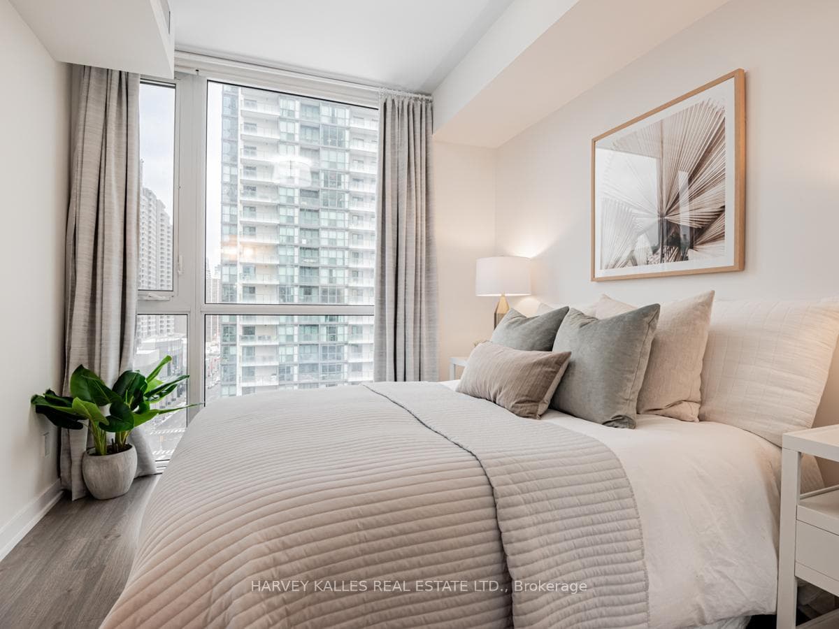 5180 Yonge Street Unit 1107 photo 24