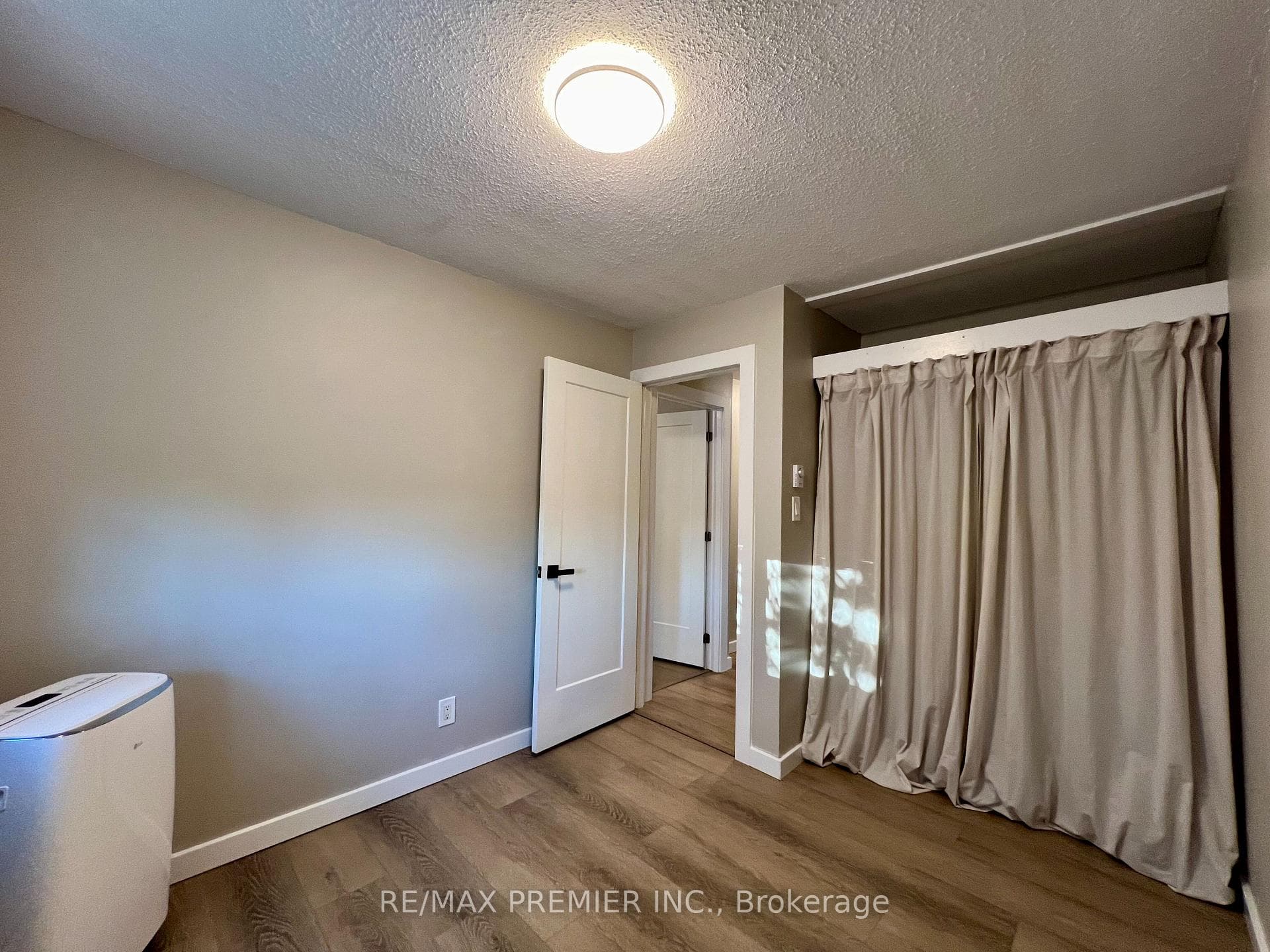 25 College Street Unit 210 photo 17
