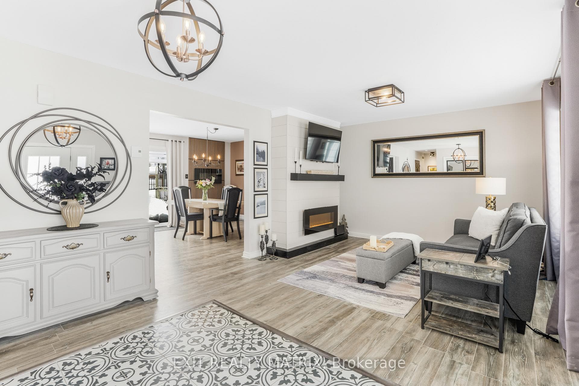485 Desjardins Street photo 7
