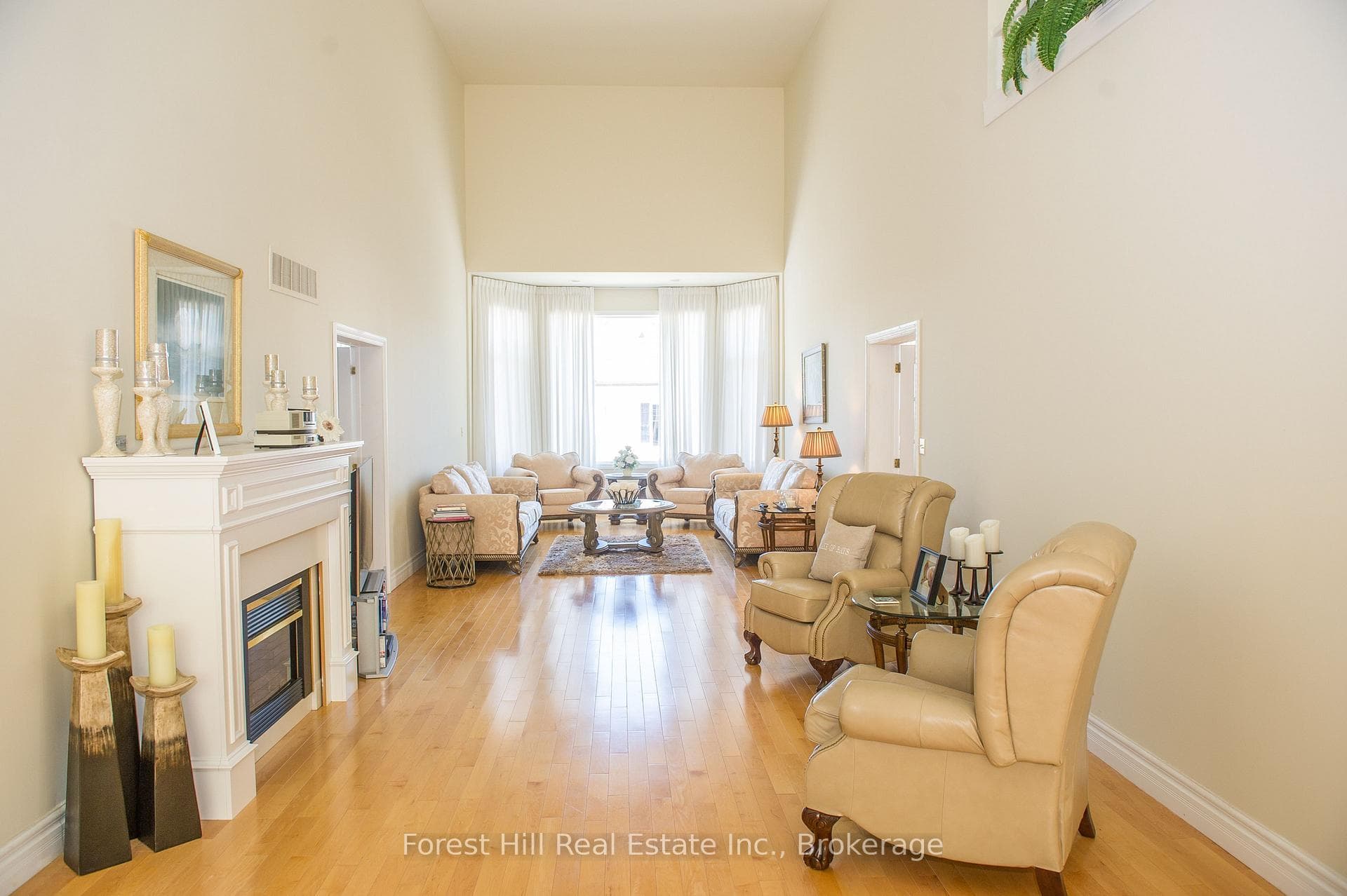 1066 Main Street photo 8